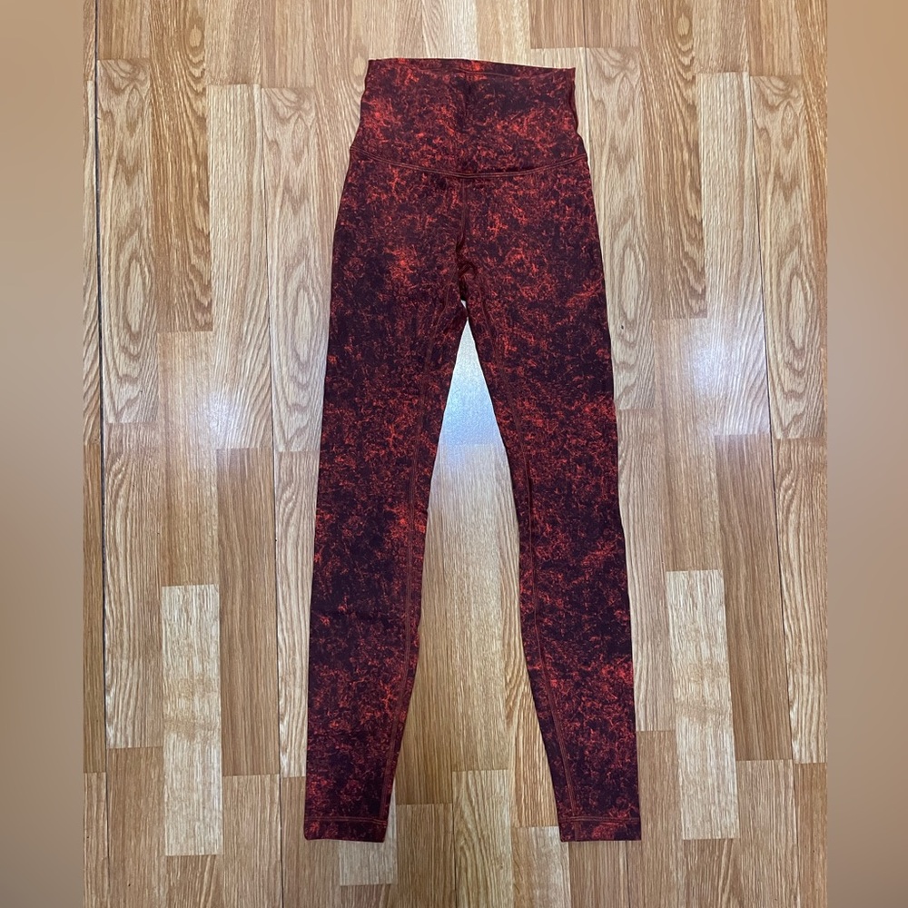 lululemon Wunder Train High-Rise Tight 28”